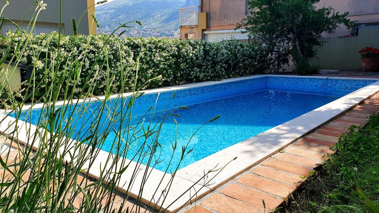Villa Aya - With Sauna And Outdoor Swimming Pool Mostar Zewnętrze zdjęcie